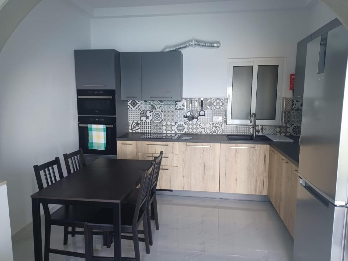 Beautiful Sliema Seaview Apt エクステリア 写真
