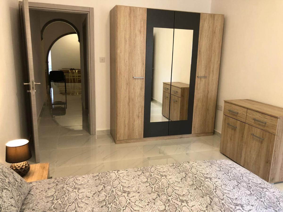 Beautiful Sliema Seaview Apt エクステリア 写真